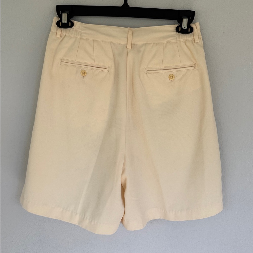 Vintage IZOD Club Antique Ivory high rise pleated Bermuda shorts size 10 - Picture 5 of 12